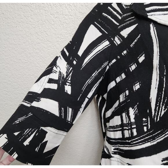 Black White Abstract Print 3 Button Cropped Blazer Large/XL Lined Notched Collar - Picture 2 of 5